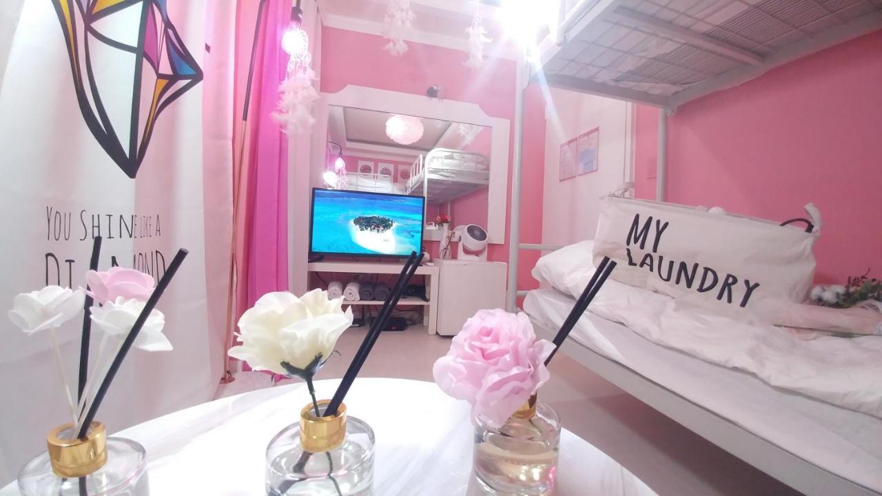 모텔 스프링 라이트